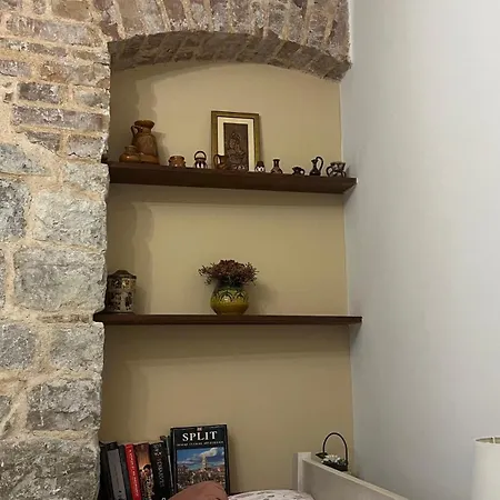 Kova Apartment *